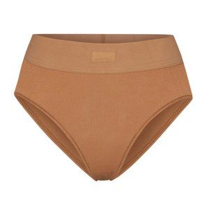 Unworn New Skims High Waisted Brief